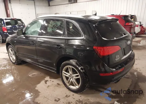2013 Audi Q5 3.0T Premium Plus z USA, uszkodzony, nr VIN WA1DGAFP8DA069729